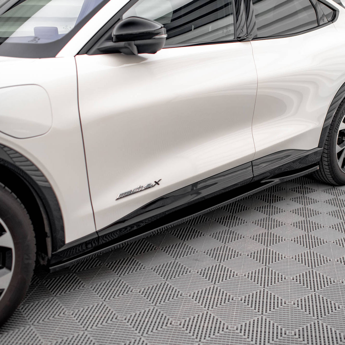 Maxton Design Side skirts - Mustang Mach-E