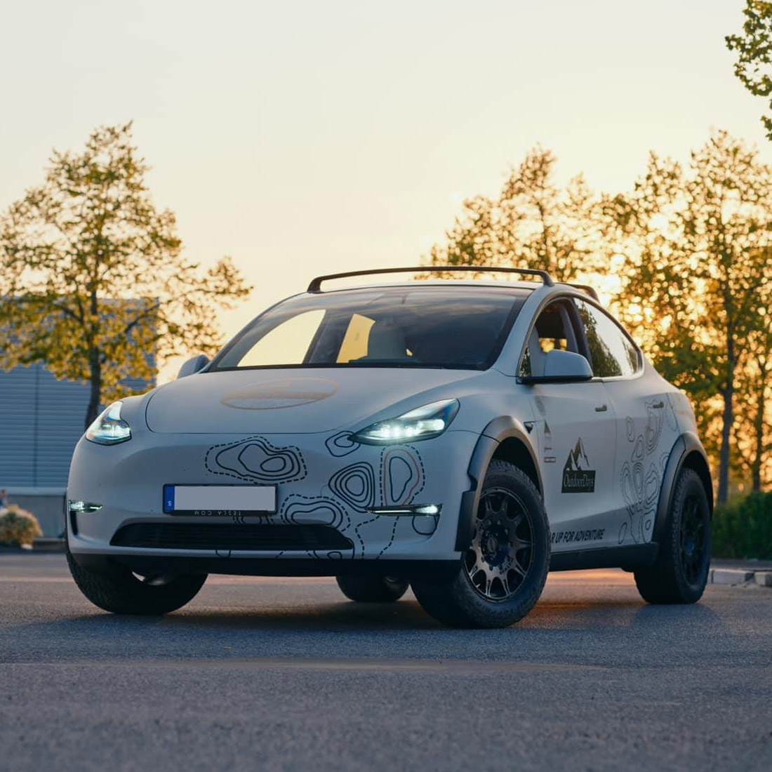 Sk�rmbreddare - Tesla Model Y